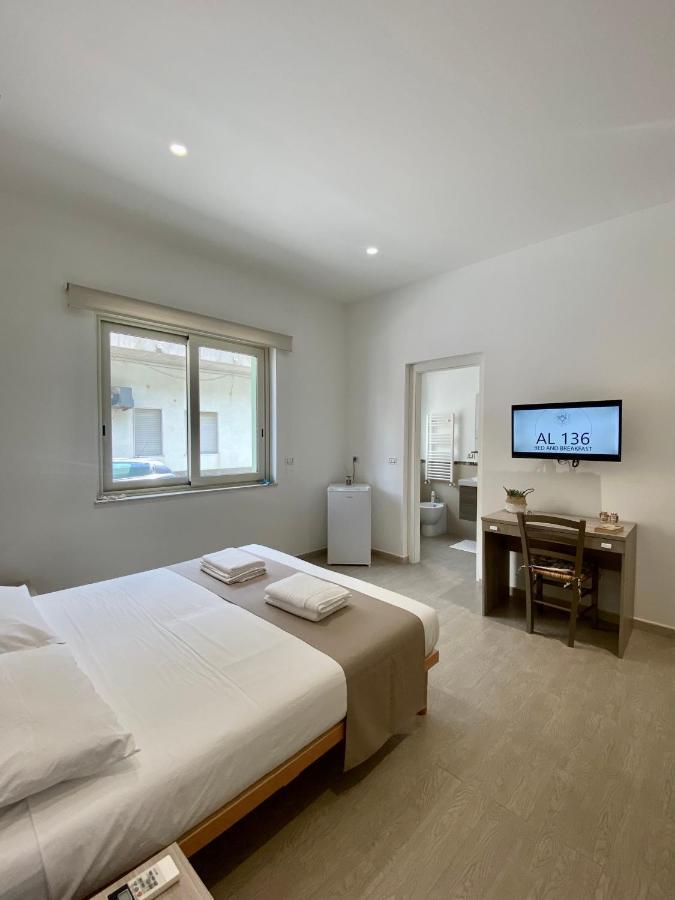 Al 136 Bed and Breakfast Capo dʼOrlando Eksteriør billede